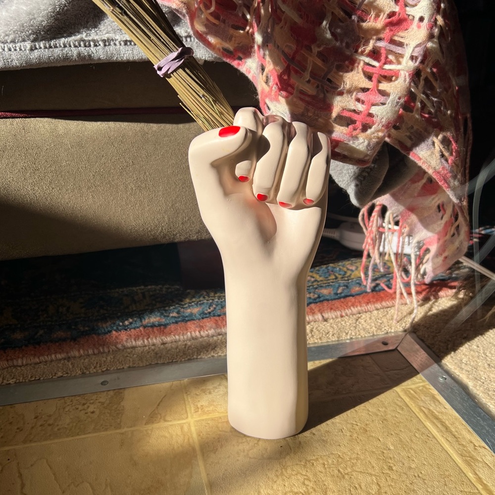 DOIY Girl Power vase